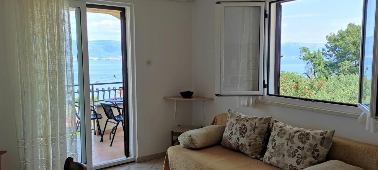 Apartments Ljilja Sea View Slatine Exterior photo