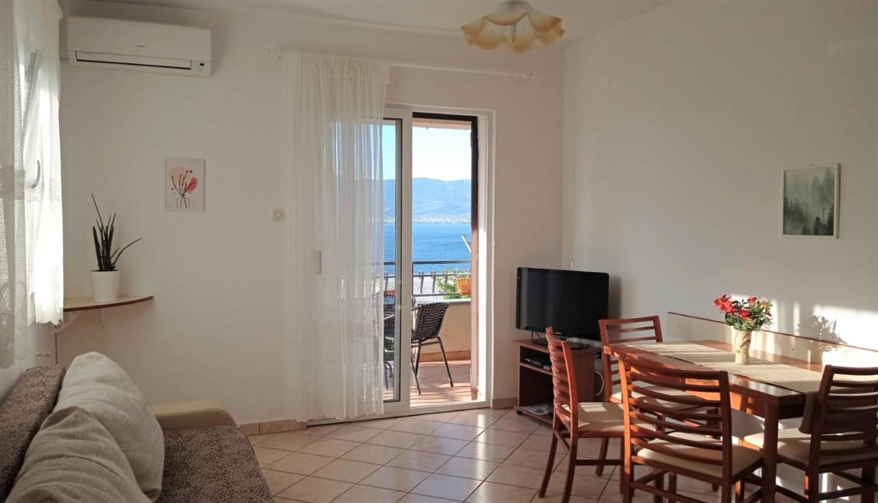 Apartments Ljilja Sea View Slatine Exterior photo
