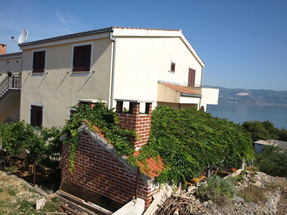 Apartments Ljilja Sea View Slatine Exterior photo